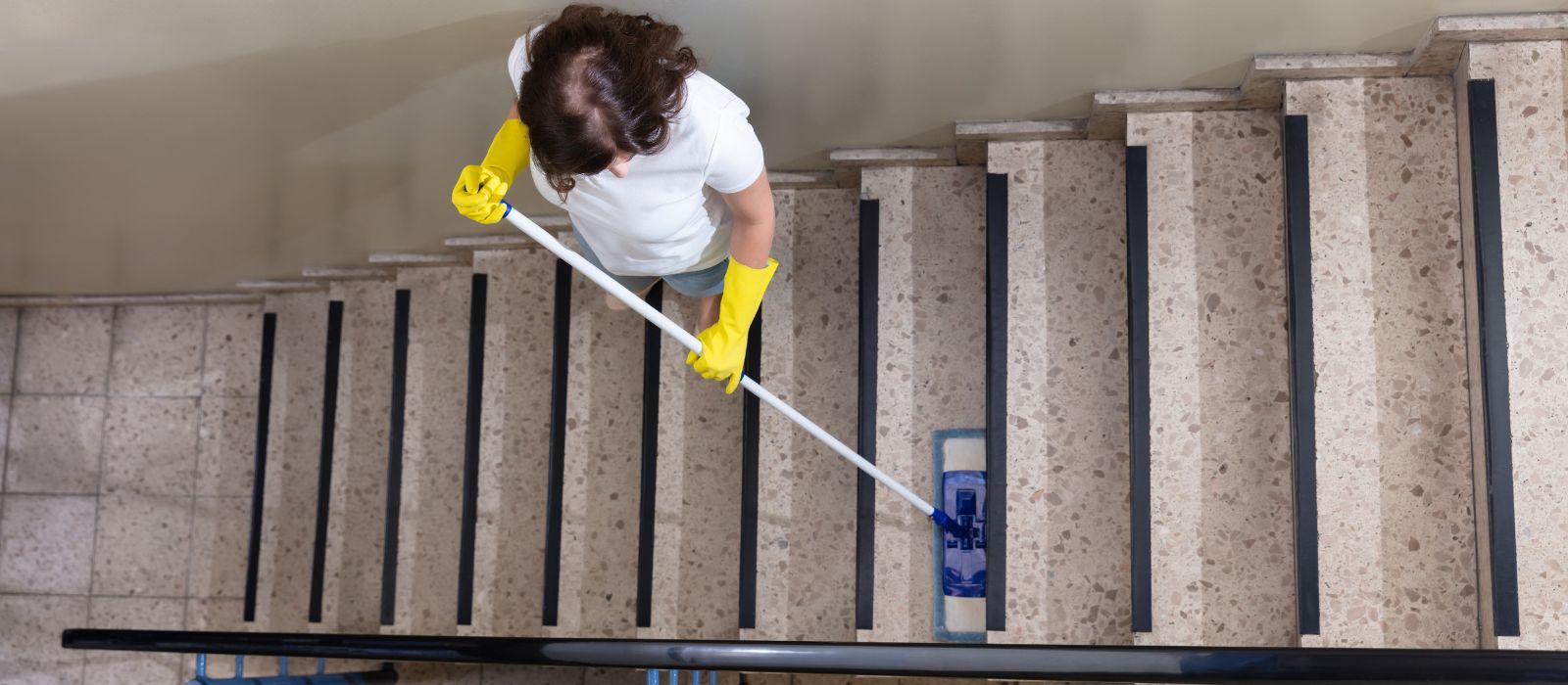 Renholder til fast oppdrag